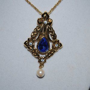 * PRICE REDUCED - Vintage Long Avon Necklace with Pearl Drop - EUC